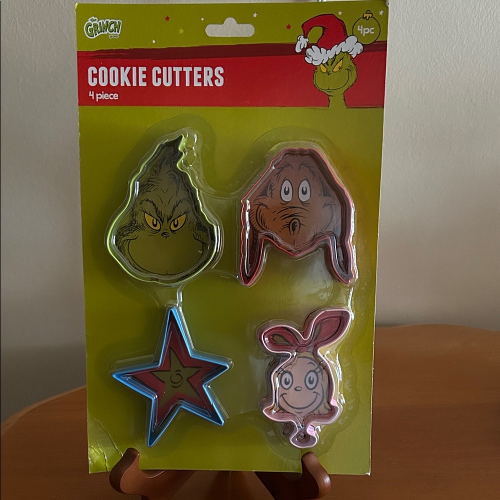 Grinch Cookie Cutters 4-Piece Set